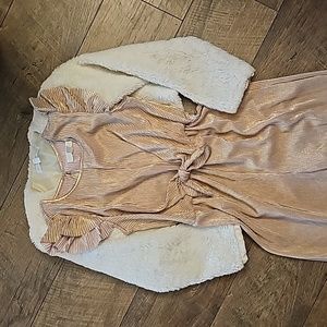Super cute pants romper set with furry jacket